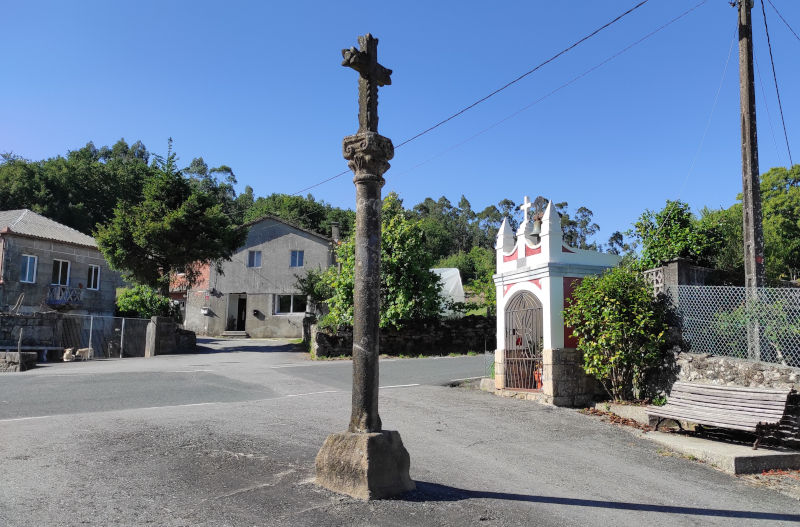 Cruceiro e peto de ánimas