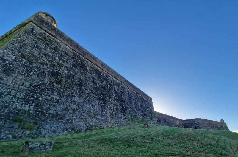 fortaleza-camino-peregrinos-salavaterra-moncao-compostela-2